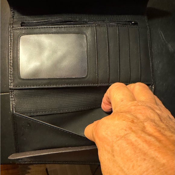 Ladies leather wallet - Picture 7 of 8